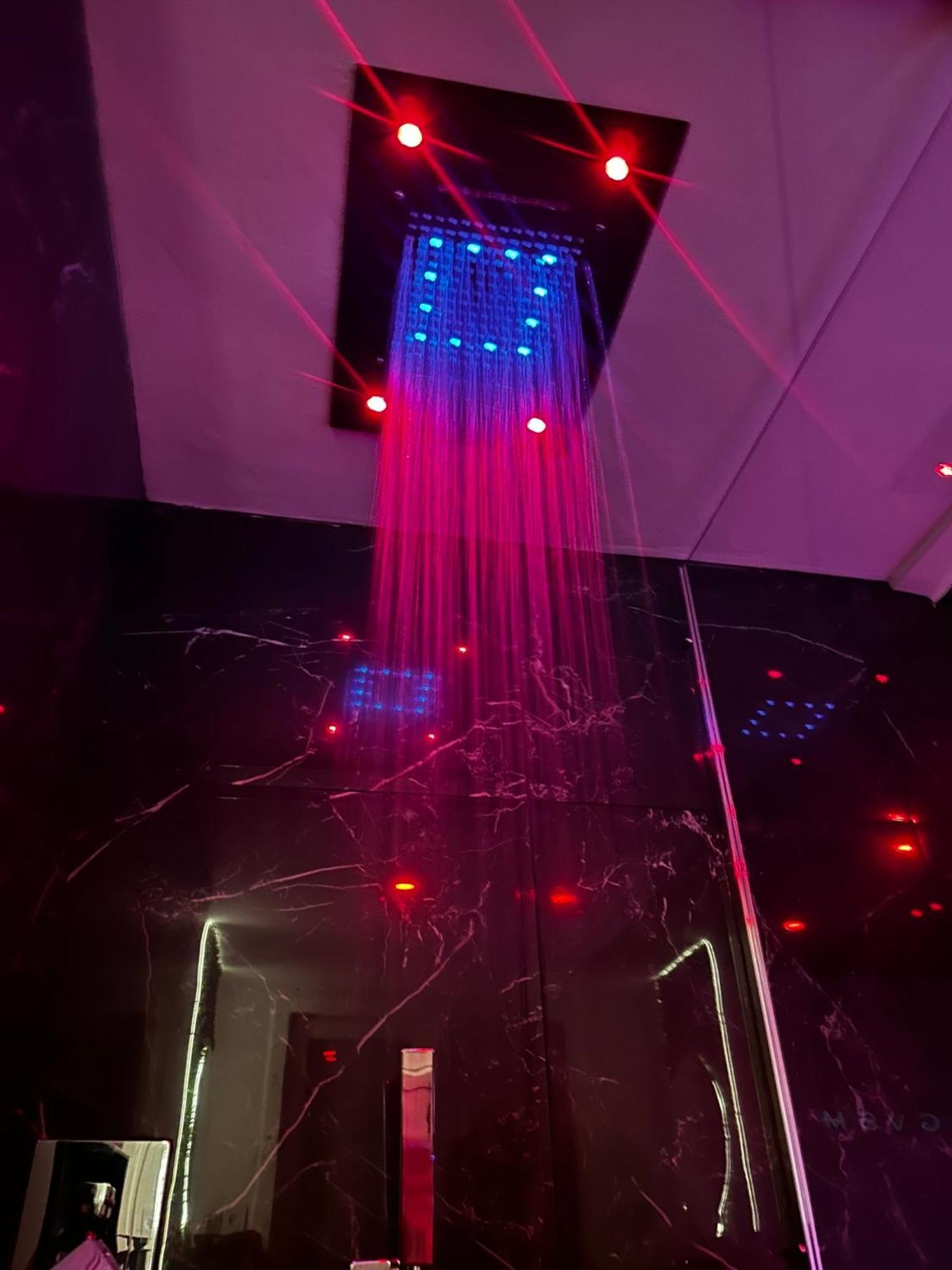 Love Room Haut De Gamme - L'Extase Avec Jacuzzi Violaines Zewnętrze zdjęcie
