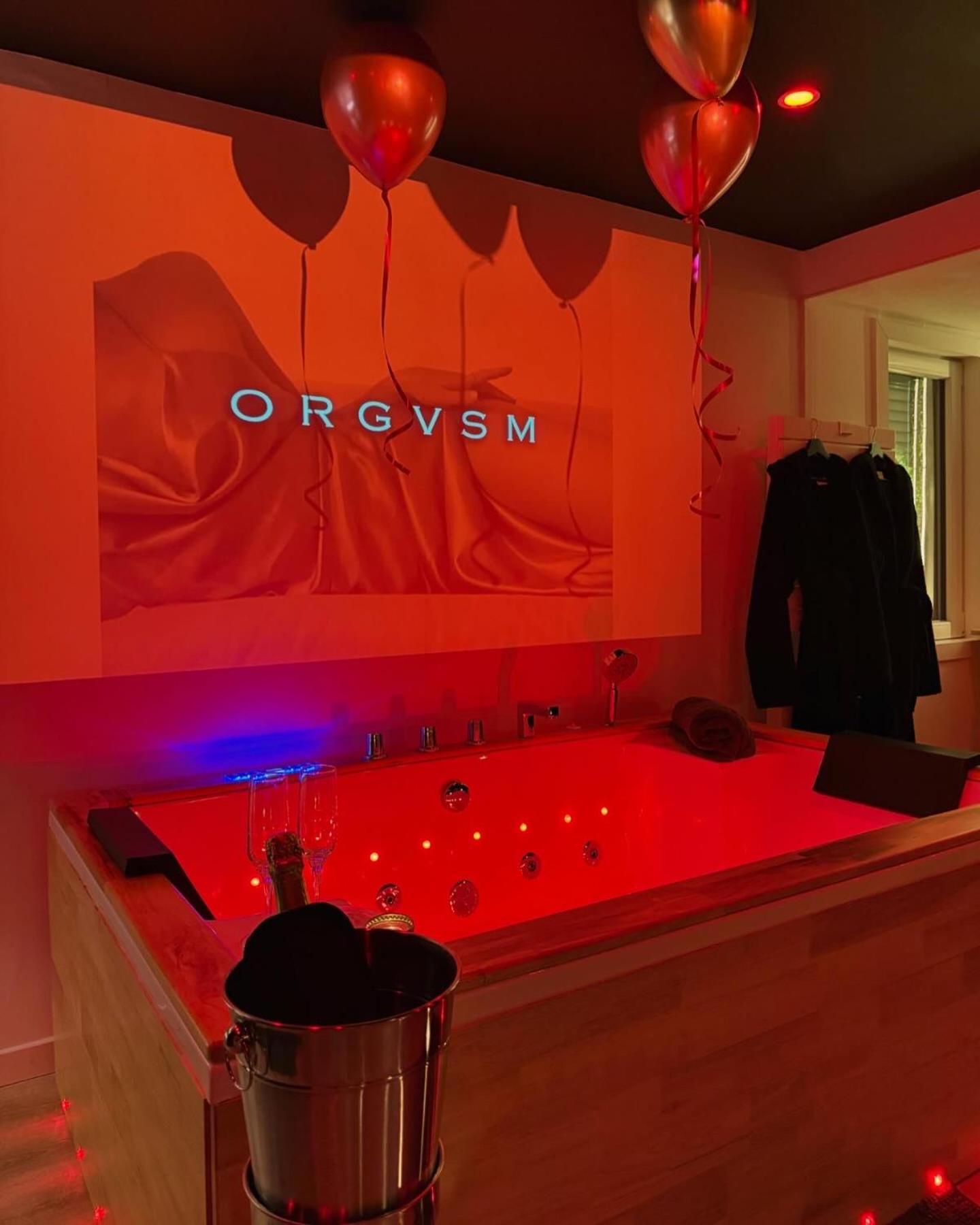 Love Room Haut De Gamme - L'Extase Avec Jacuzzi Violaines Zewnętrze zdjęcie